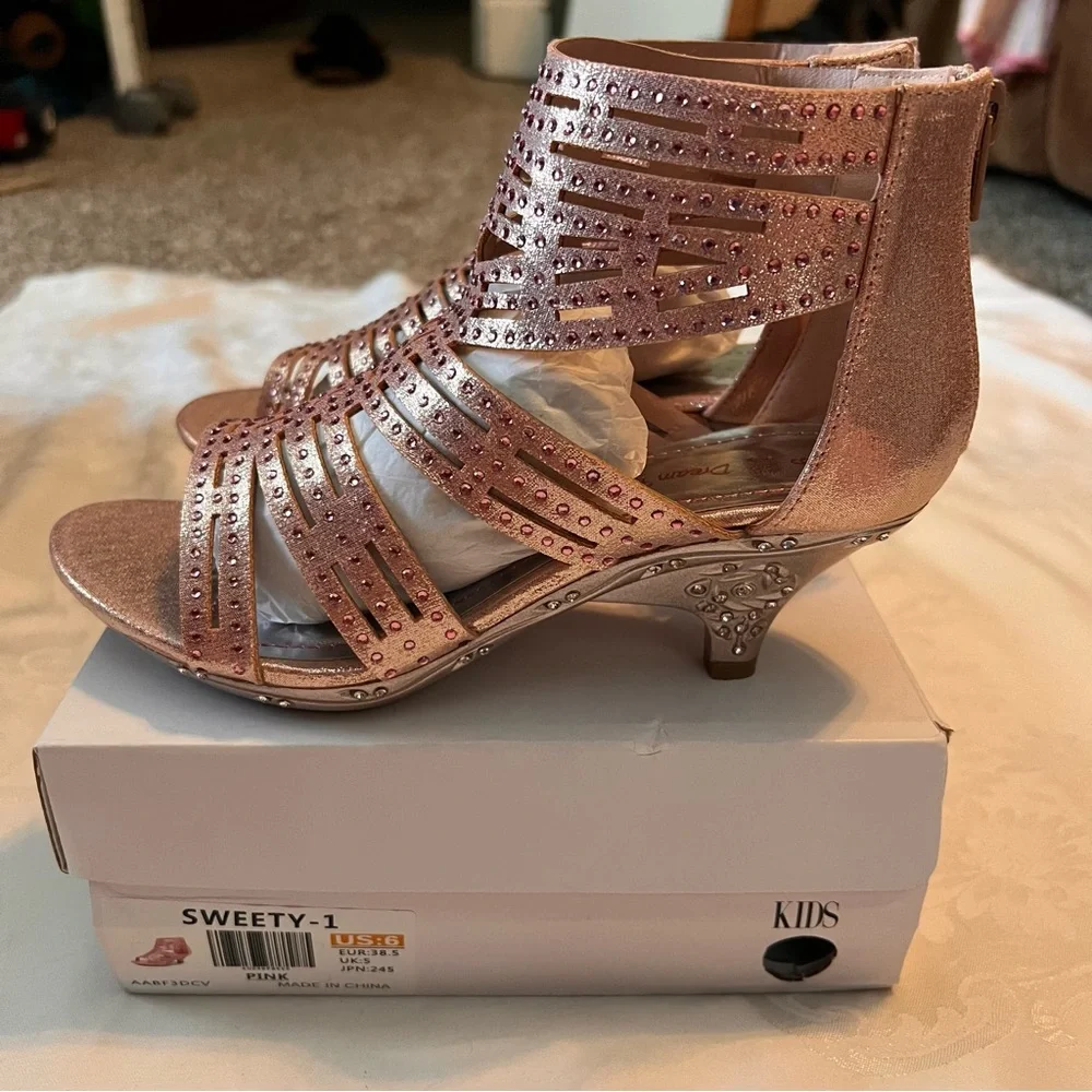 Girls Dress Shoes Low Heel Rhinestone Dance Wedding Pink Rose Gold Size 6 Girls